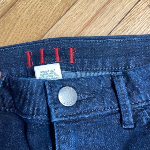 Elle Straight Leg Blue Jeans Women’s Size 6 Mid Rise Stretch Denim - Picture 2 of 8